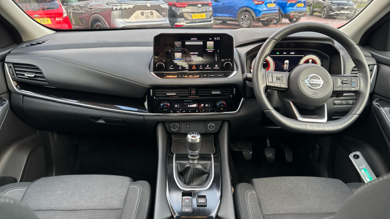 Nissan Qashqai 1.3 DiG-T MH Premiere Edition 5dr Petrol Hatchback